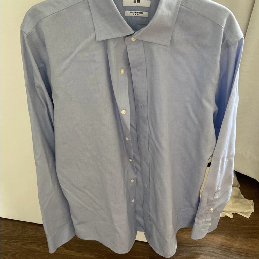 Women’s Light Blue Dress Shirt Uniqlo